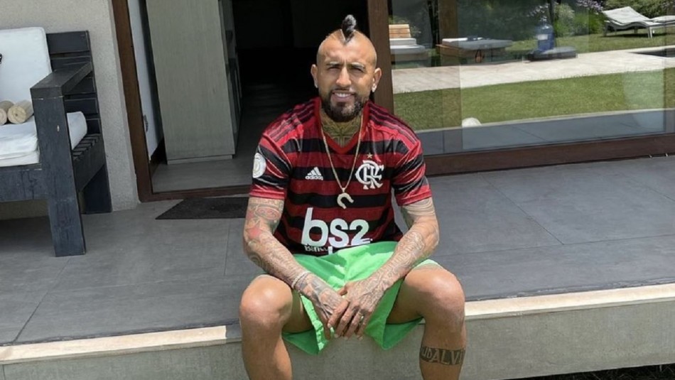 Prensa brasileña asegura que Arturo Vidal habría aceptado la oferta de Flamengo Prensa brasileña asegura que Arturo Vidal habría aceptado la oferta de Flamengo