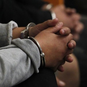 Padre que violó a su hija por casi una década es condenado a 14 años de cárcel Padre que violó a su hija por casi una década es condenado a 14 años de cárcel