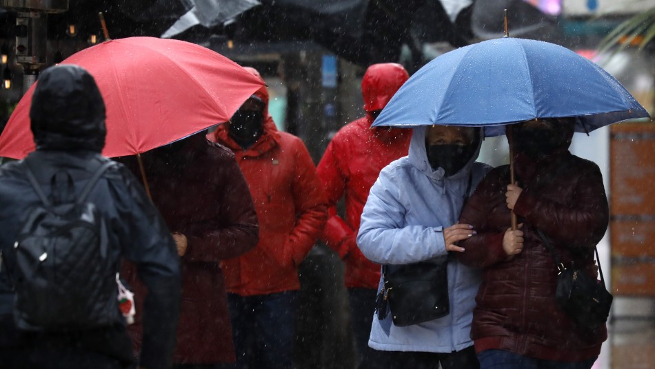 ¿Continuará lloviendo en Santiago?: Revisa el pronóstico de Jaime Leyton para este domingo
