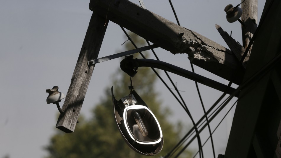 Superintendencia de Electricidad y Combustibles reporta más de 159 mil clientes afectados por corte de luz en el país Superintendencia de Electricidad y Combustibles reporta más de 159 mil clientes afectados por corte de luz en el país