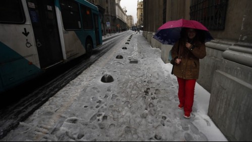 Meteorólogo Jaime Leyton anticipa nuevas lluvias e incluso nieve para Santiago desde la próxima semana