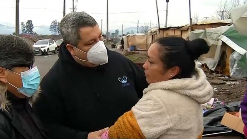 'Nos conocemos de la feria': Emprendedor se comprometió a amoblar la casa de mujer afectada por lluvias en campamento