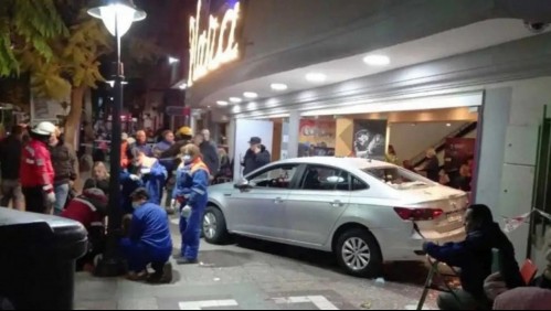 'No lo hice a propósito': Conducía con la licencia vencida y atropelló a 23 personas en la puerta de un teatro