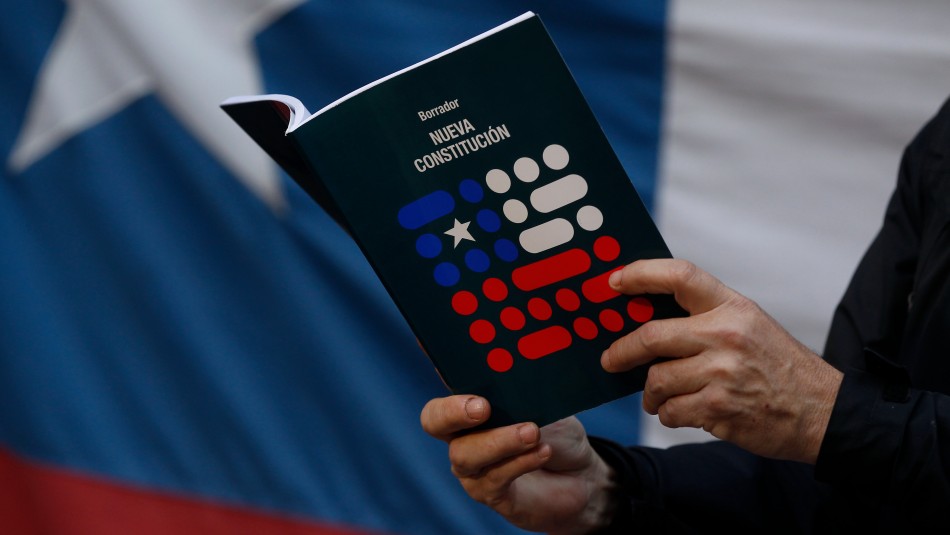 Propuesta de nueva Constitución: ¿cómo van las encuestas de cara al Plebiscito 2022?