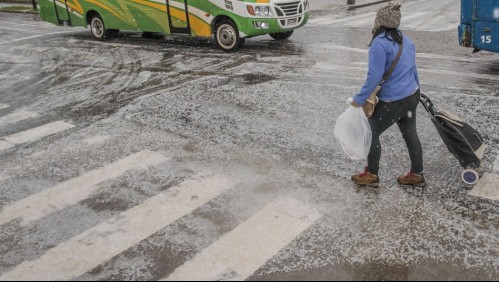 Lluvia en Santiago: Advierten posibles tormentas eléctricas y granizos para este jueves