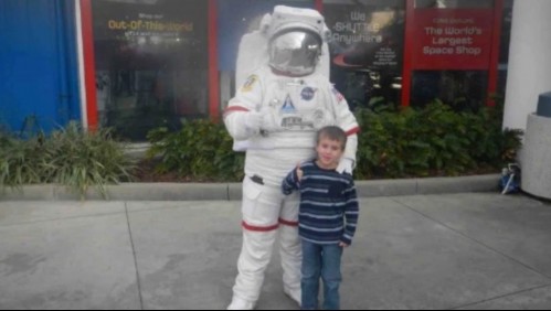 Familia crea campaña para poder enviar las cenizas de su hijo a la Luna: El niño siempre quiso ser astronauta