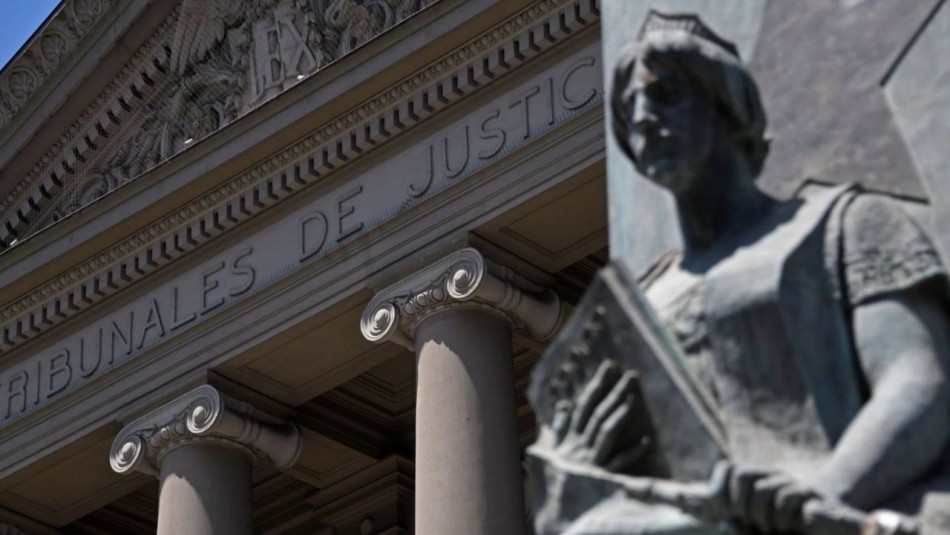 Caso mujer que llamó a Carabineros pidiendo sushi: Tribunal rechaza prisión preventiva para imputado Caso mujer que llamó a Carabineros pidiendo sushi: Tribunal rechaza prisión preventiva para imputado