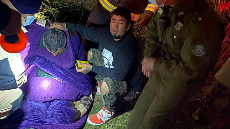 Rescatan a hombre que cayó a las aguas del Canal San Carlos: Lo sacaron con signos de hipotermia Rescatan a hombre que cayó a las aguas del Canal San Carlos: Lo sacaron con signos de hipotermia