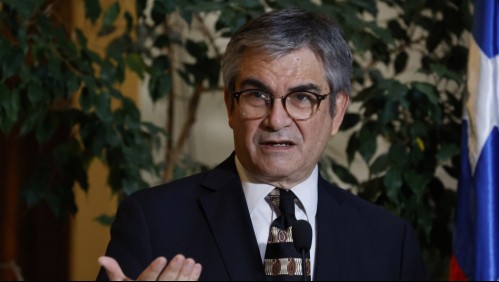 Ministro Marcel por valor del pasaje del transporte público: 'Precios no pueden estar congelados eternamente'