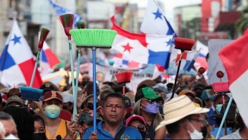 Crisis en Panamá: Indígena sirve a ministros almuerzo con alimentos que 'el pueblo' consume