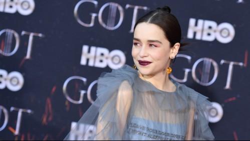 'Es extraordinario que pueda hablar': Esta es la urgencia médica por la que Emilia Clarke quedó con daño cerebral severo