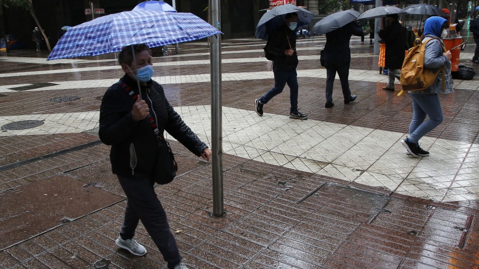 Lluvia en Santiago: Revisa qué día de esta semana podría haber precipitaciones en la capital