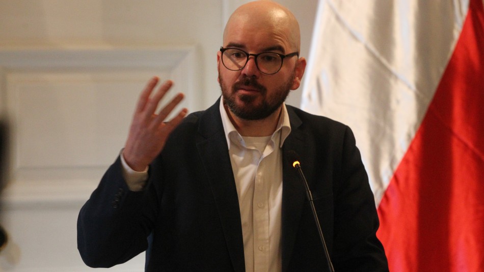 giorgio-jackson Jackson descarta intervencionismo: