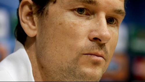 Acusan a histórico arquero del Arsenal de atacar la casa de un vecino con una motosierra