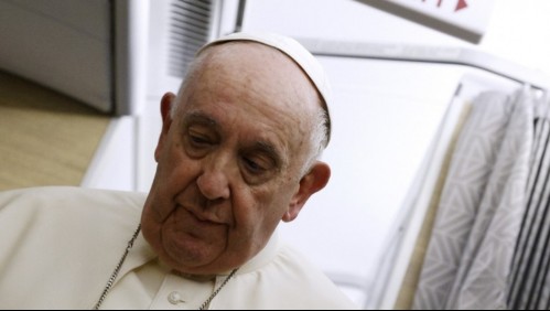 El papa Francisco admite que deberá reducir su ritmo de viajes o hacerse 'a un lado'