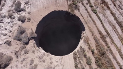 Enorme socavón de 25 metros de diámetro en Tierra Amarilla: Gobierno envía expertos ante el hallazgo