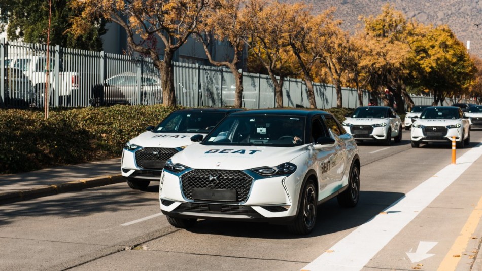 'Beat Zero': Empresa lanza primer servicio de movilidad en Chile con conductores capacitados y flota privada eléctrica