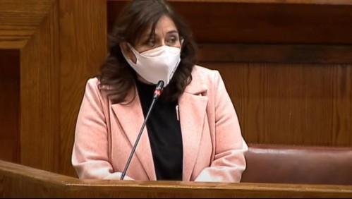 Ministra Yarza tras interpelación: 'Este diálogo republicano le hace tanto bien a Chile'