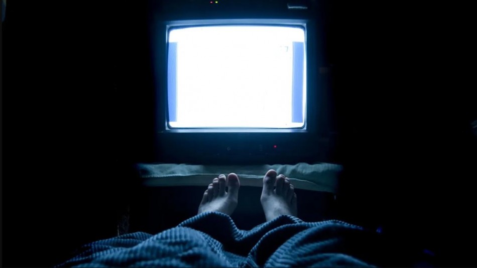 efectos dormir tv encendido apagado