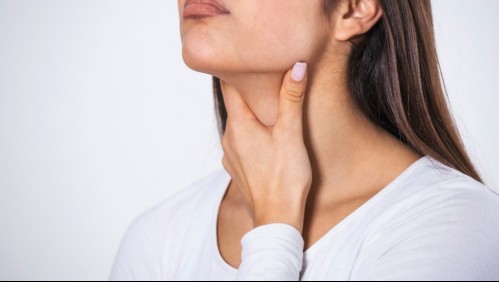 ¿Te duele mucho la garganta? Estos son los principales síntomas que acompañan a la faringitis viral