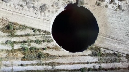 Suspenden operaciones de mina tras aparición de enorme socavón en Tierra Amarilla