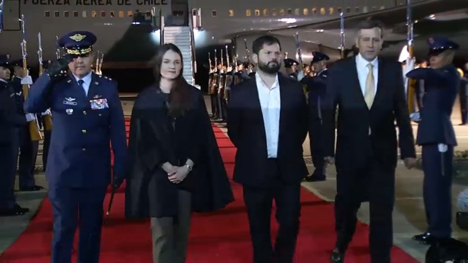 Presidente Boric ya está en Colombia: acudirá al cambio de mando y sostendrá reunión bilateral con su par de Bolivia Presidente Boric ya está en Colombia: acudirá al cambio de mando y sostendrá reunión bilateral con su par de Bolivia