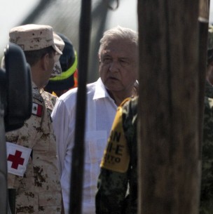 Diez mineros llevan cuatro díaz atrapados: Presidente Andrés López Obrador llama a redoblar esfuerzos de rescate Diez mineros llevan cuatro díaz atrapados: Presidente Andrés López Obrador llama a redoblar esfuerzos de rescate