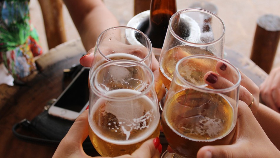 cantidad-alcohol-que-puedo-tomar cantidad alcohol que puedo tomar