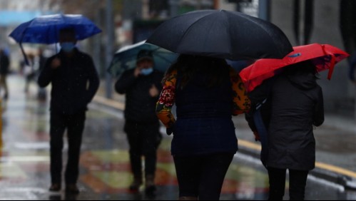 Lluvia en Santiago: Meteorólogo Jaime Leyton anuncia a qué hora comenzará a precipitar en la región Metropolitana