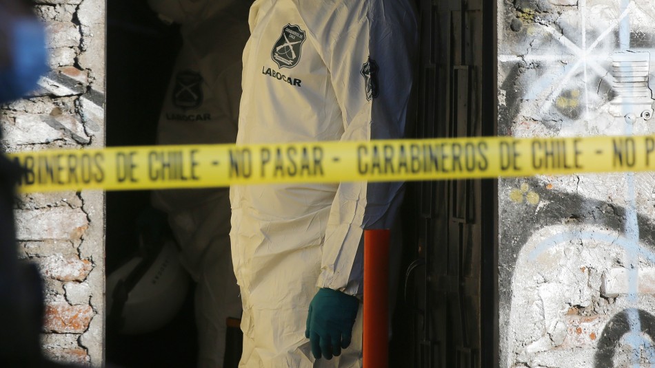 Hombre asesinó a su pareja de 27 años en Lo Espejo: Víctima lo había denunciado por VIF y tenía medidas de protección Hombre asesinó a su pareja de 27 años en Lo Espejo: Víctima lo había denunciado por VIF y tenía medidas de protección