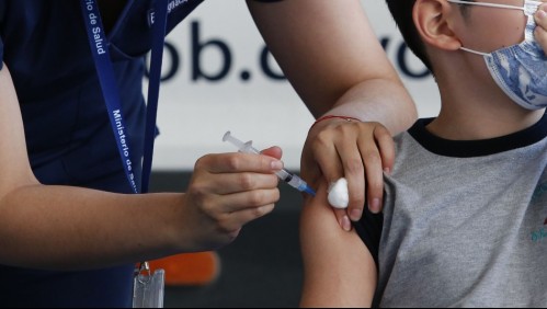 Alza de casos de influenza en niños: Pediatra hace llamado a que 'todos nos vacunemos'