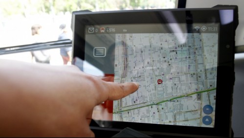 Denuncian que aseguradoras de autos no entregan GPS a clientes: Sernac podría interponer demanda colectiva