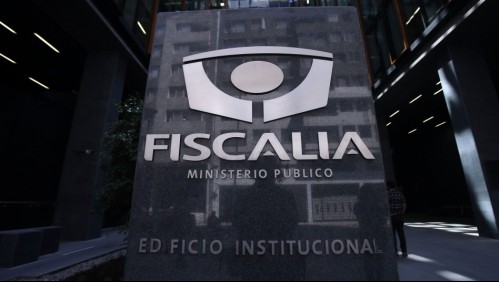 Fiscalía de Valparaíso iniciará investigación de oficio por delito de 'ultraje público' tras polémico acto en Valparaíso
