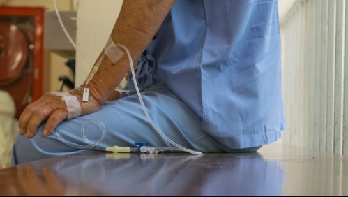 Los doctores se olvidaron de decirle que tenía cáncer y ahora solo le quedan dos años de vida