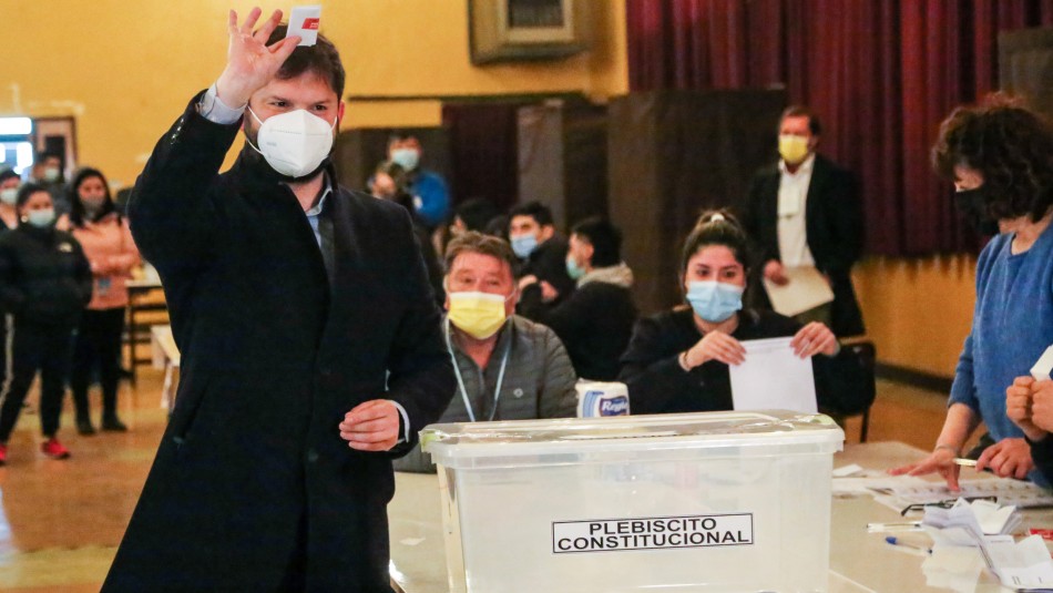 Presidente Boric respecto a realizar ajustes en su Gabinete tras el Plebiscito: Presidente Boric respecto a realizar ajustes en su Gabinete tras el Plebiscito: