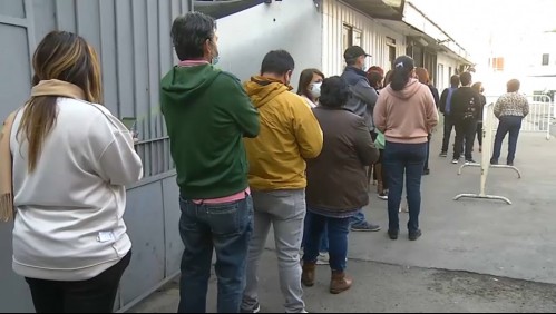 Plebiscito de Salida: Aumentan largas filas para excusarse de votar en comisarias de todo el país