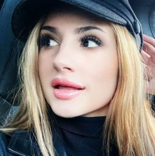 Era su primera clase: Joven tiktoker muere en un accidente mientras practicaba paracaidismo