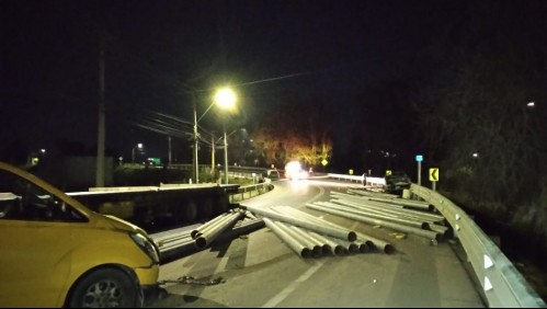 Fatal accidente de tránsito en Lampa: Camión de carga chocó con dos vehículos y una conductora falleció