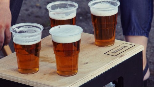 Estudio sugiere que aumentar los vasos de alcohol que tomas podría incrementar las posibilidades de tener cáncer