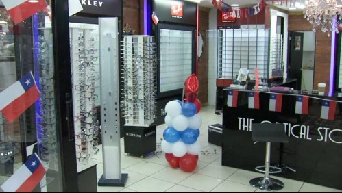 Roban especies avaluadas en $130 millones desde una óptica en Santiago centro