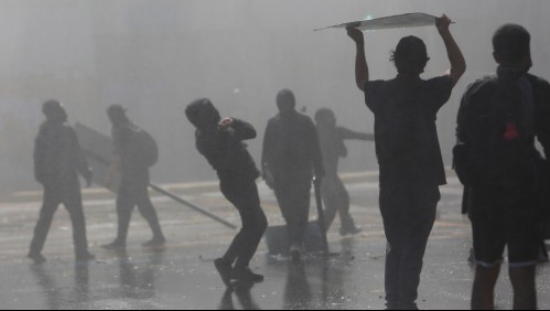 'Asustan a todos los que no piensan como ellos': El drama de comerciantes afectados por disturbios en Alameda
