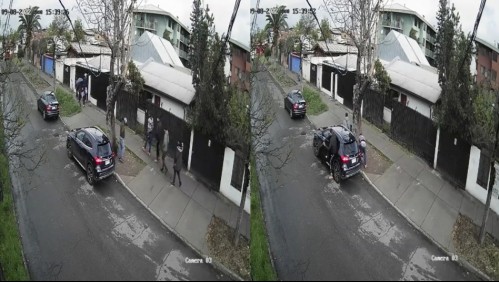 Delincuentes huyen al robar un auto de alta gama y son detenidos tras chocar contra un árbol