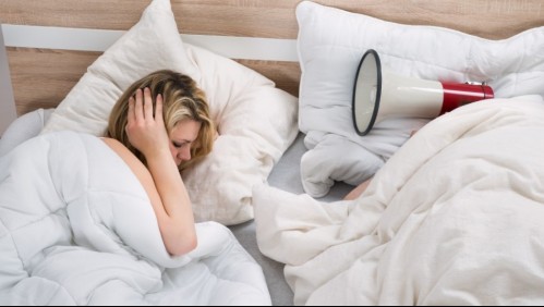 Atentos los que roncan: Estudio sugiere que apnea del sueño aumenta probabilidades de tener cáncer