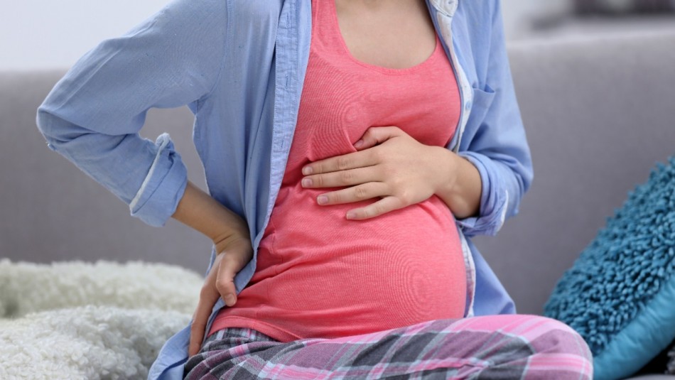 Una mujer vomitaba hasta 20 veces al día en su embarazo y recibió un extraño diagnóstico.
