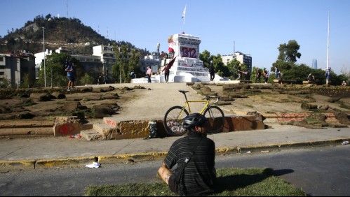 Motociclista que atropelló a un manifestante en Plaza Italia fue detenido: Herido es un estudiante secundario