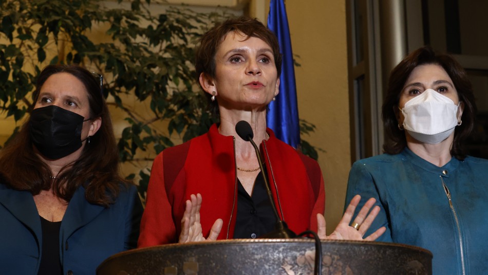carolina-toha Ministra Tohá anuncia querella por amenazas a parlamentarios para evitar continuidad del proceso constituyente