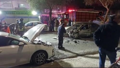 Vehículo sin patente escapa de control de Carabineros y protagoniza accidente de tránsito: Iba una mujer embarazada