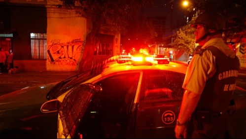 Banda de 'motochorros' realiza portonazo en La Cisterna: Víctima fue intimidada con armas de fuego