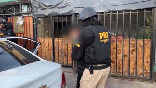 Detienen a dos sujetos como presuntos autores de asalto a conductora de furgón escolar en Puente Alto