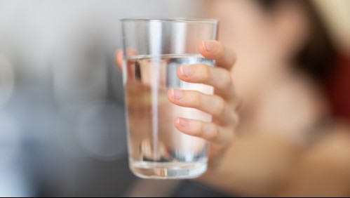 Evita el daño en los riñones: Conoce cuáles son las mejores horas del día para tomar agua